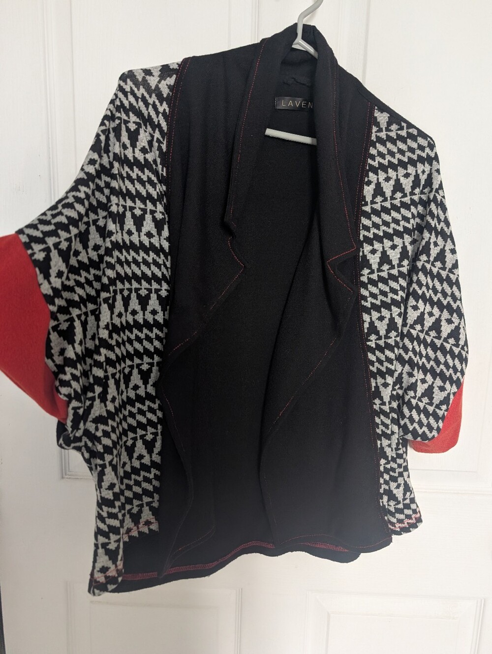 Open-Front Black & White Patterned Women’s Sweater with Red Accents